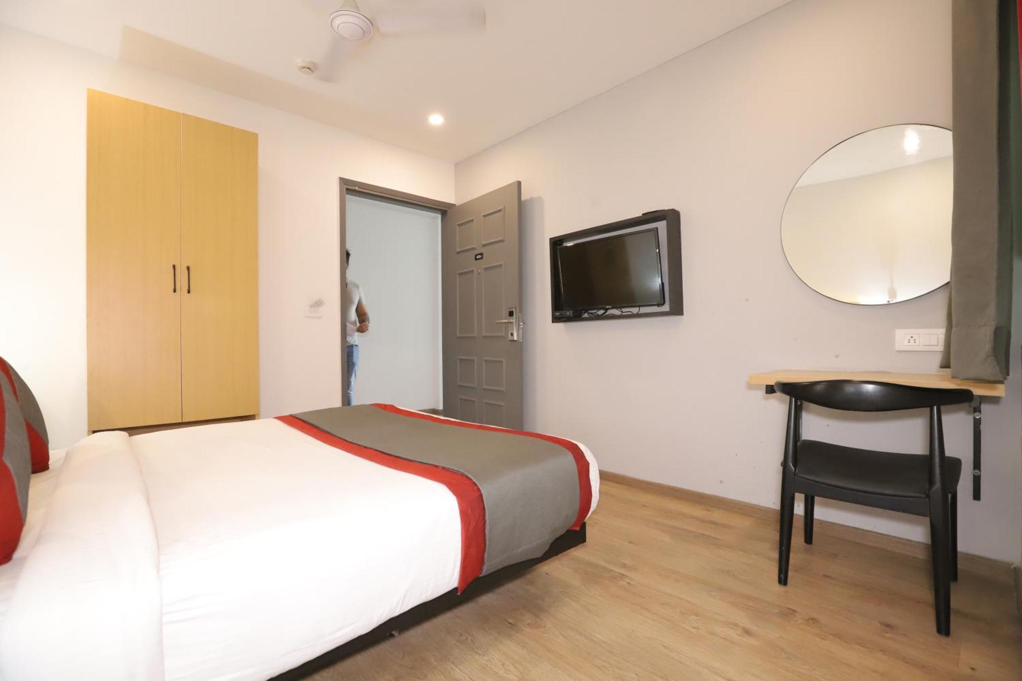Qotel Hotel Ip Residency East Delhi Preet Vihar 뉴델리 외부 사진